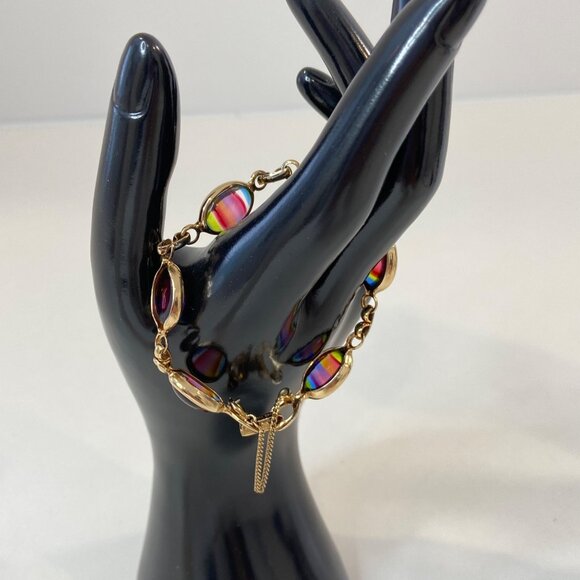Sarah Coventry Gold-Tone Bracelet With Oval Rainbow Glass Cabochons & Safety Cha - Picture 14 of 14